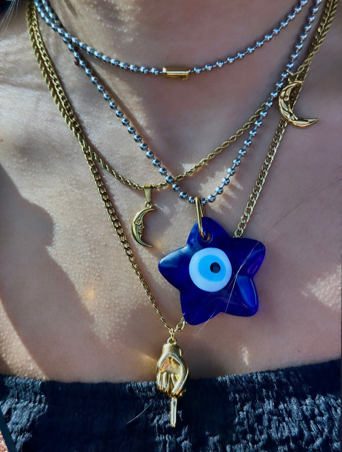 PROTECCIÓN NECKLACE